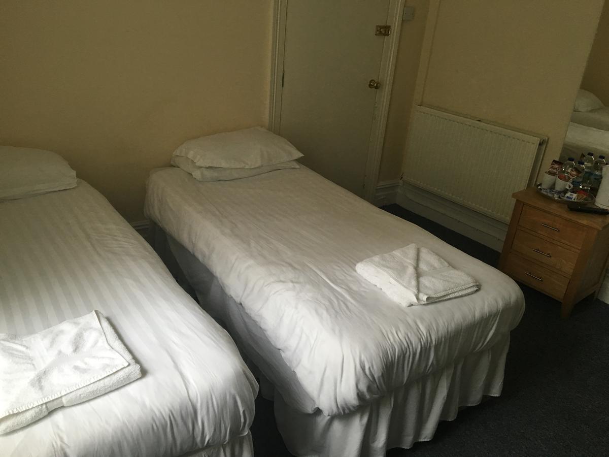Four Seasons Budget Aberystwyth Eksteriør billede